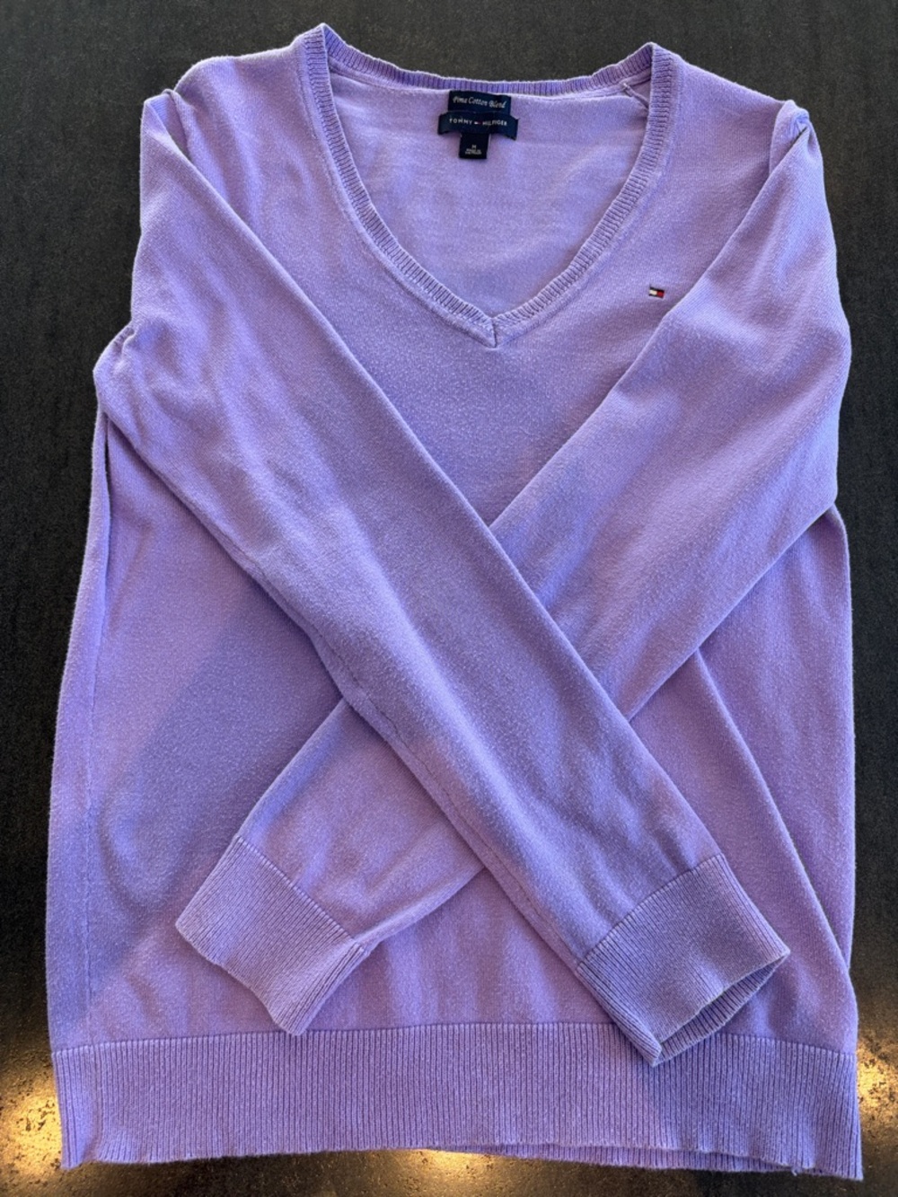 Tommy Hilfiger women's lavender V-neck sweater M